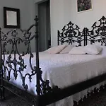 Manasse Villa